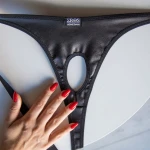 Pánská tanga z imitace kůže černá 6753 - foto 3