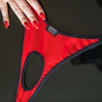 Pánská lesklá tanga červená 6846 - foto 3